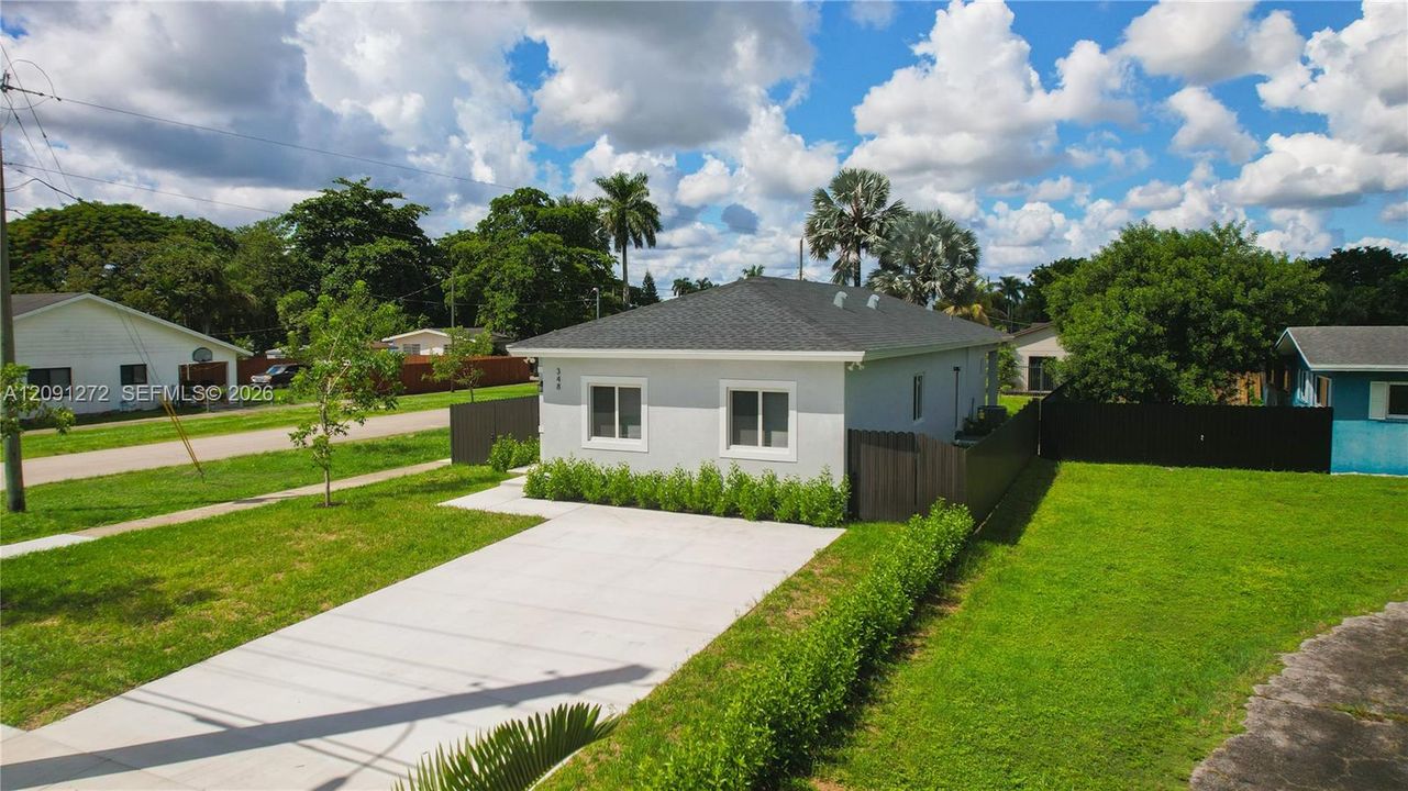 Recently Rented: $3,300 (4 beds, 2 baths, 0 Square Feet)