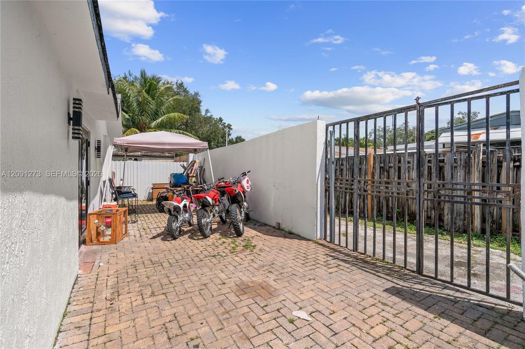 En Venta: $799,000 (0 camas, 0 baños, 2506 Pies cuadrados)