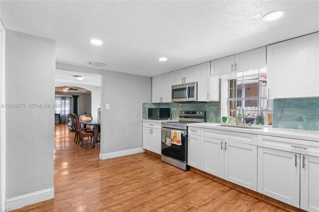 En Venta: $799,000 (0 camas, 0 baños, 2506 Pies cuadrados)