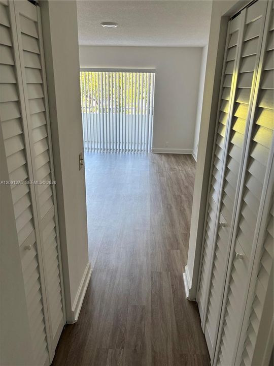 В аренду: $1,750 (1 спален, 1 ванн, 710 Квадратных фут)
