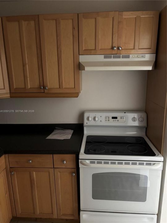 В аренду: $1,750 (1 спален, 1 ванн, 710 Квадратных фут)