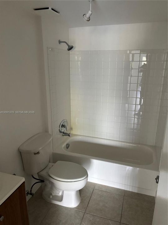 В аренду: $1,750 (1 спален, 1 ванн, 710 Квадратных фут)