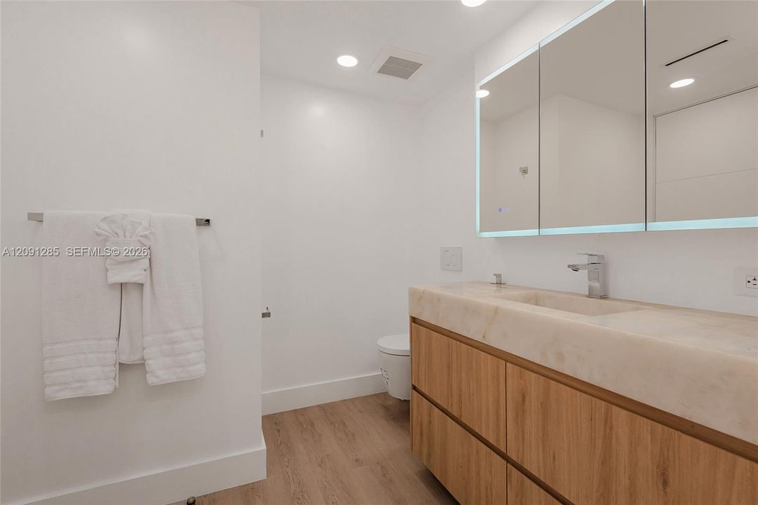 En Venta: $1,750,000 (2 camas, 2 baños, 880 Pies cuadrados)