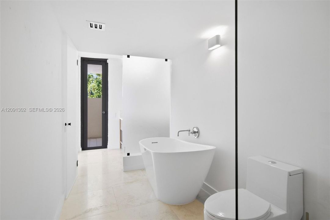For Rent: $9,000 (2 beds, 2 baths, 1805 Square Feet)