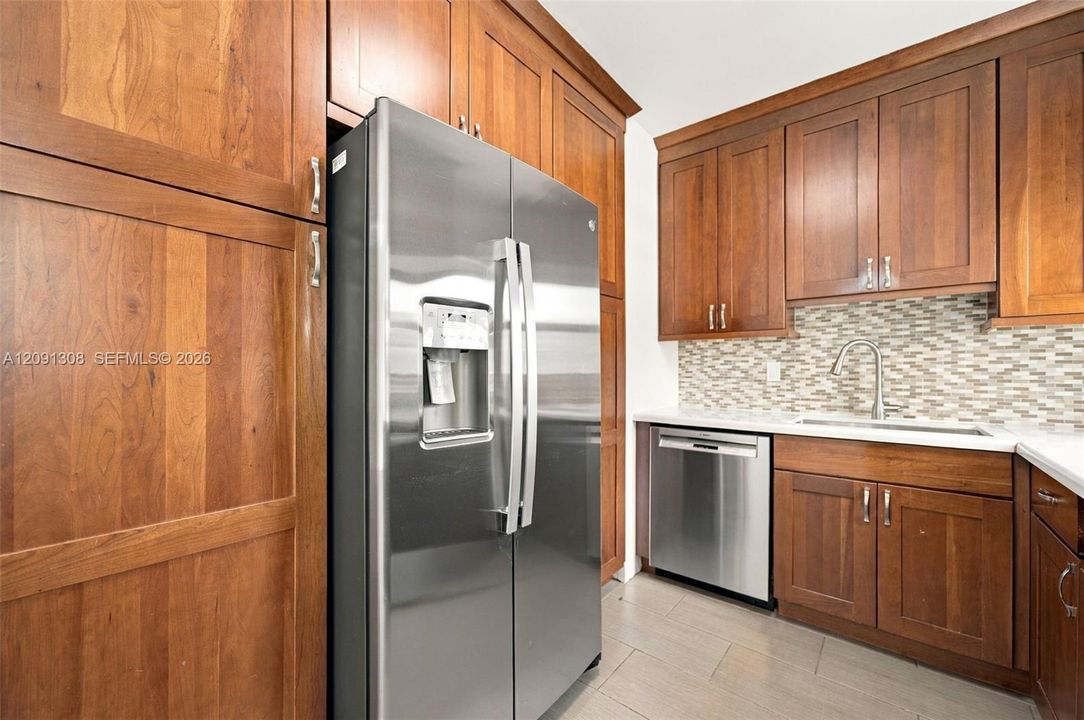 En Renta: $8,500 (5 camas, 3 baños, 2267 Pies cuadrados)