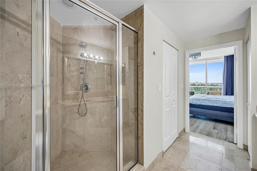Active With Contract: $695,000 (2 beds, 2 baths, 1552 Square Feet)