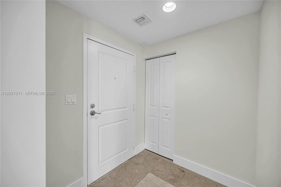 Active With Contract: $695,000 (2 beds, 2 baths, 1552 Square Feet)