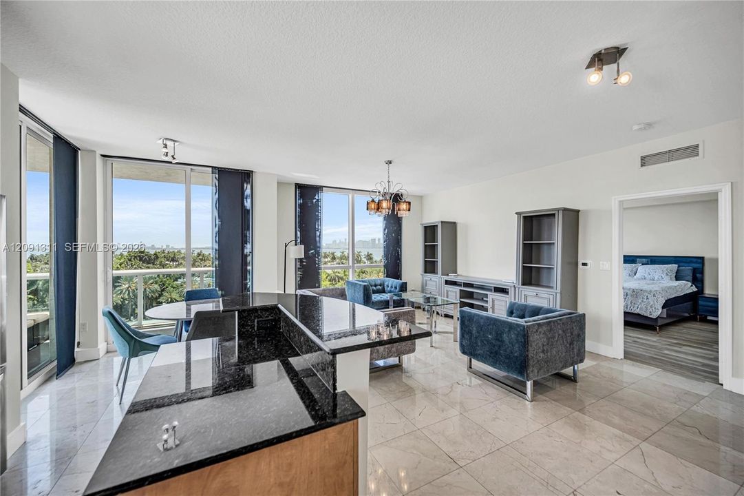 Active With Contract: $695,000 (2 beds, 2 baths, 1552 Square Feet)