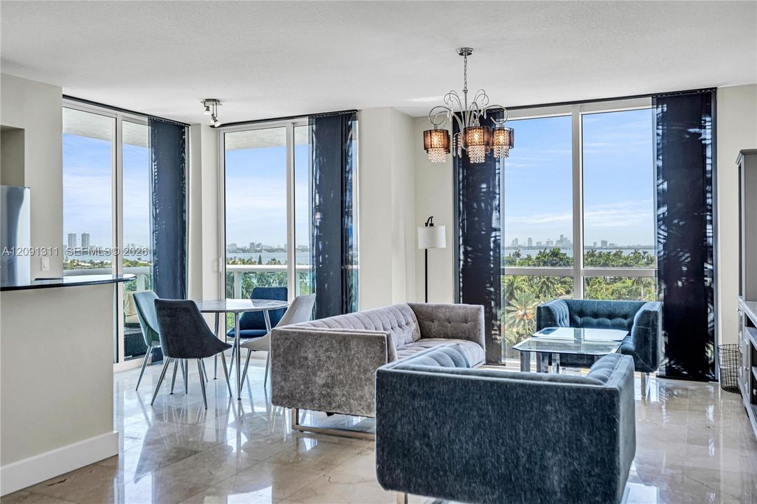 Active With Contract: $695,000 (2 beds, 2 baths, 1552 Square Feet)