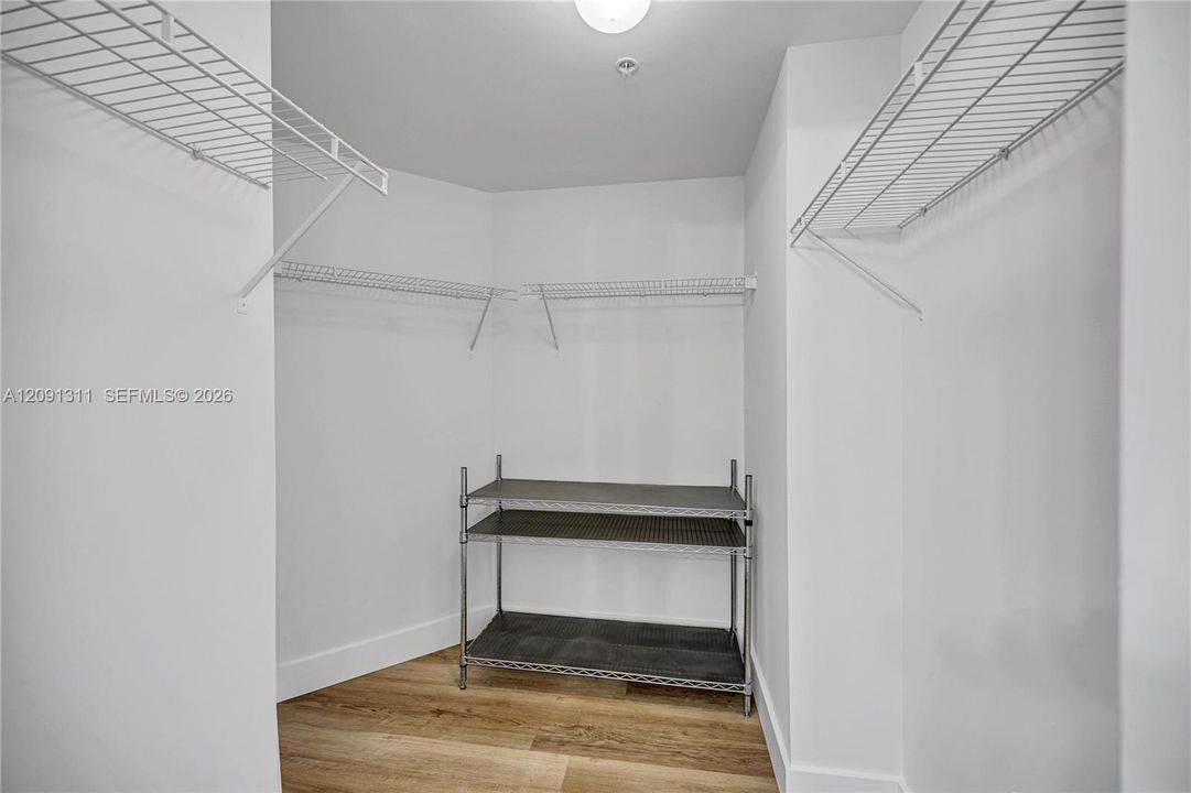 Active With Contract: $695,000 (2 beds, 2 baths, 1552 Square Feet)
