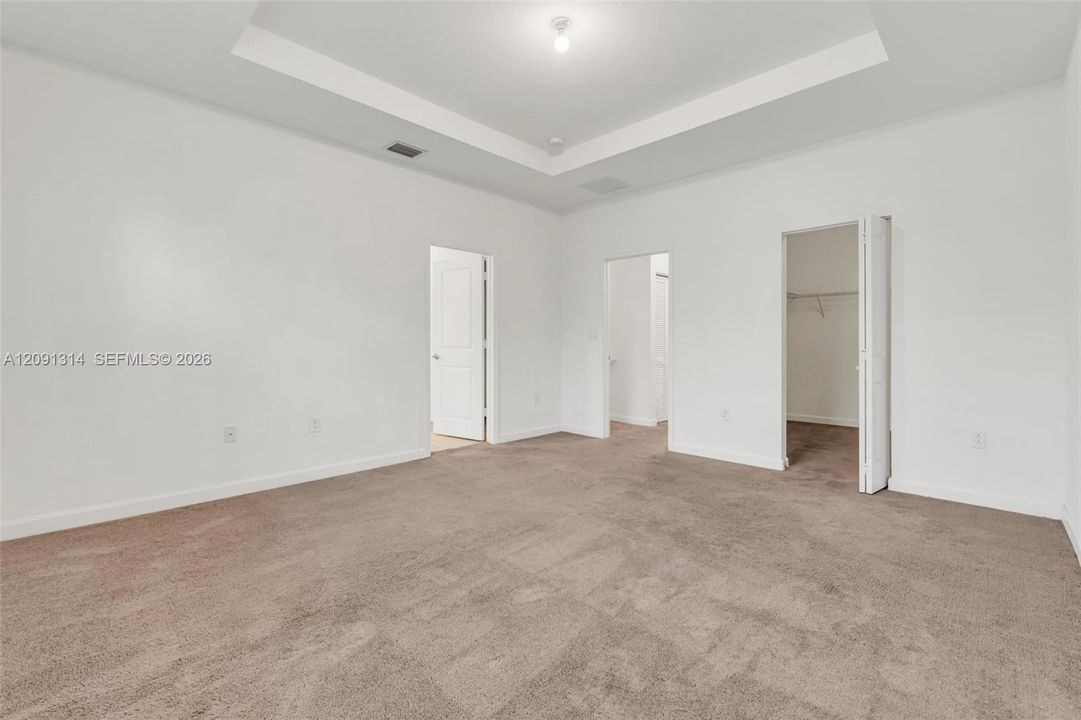 На продажу: $380,000 (3 спален, 2 ванн, 1827 Квадратных фут)
