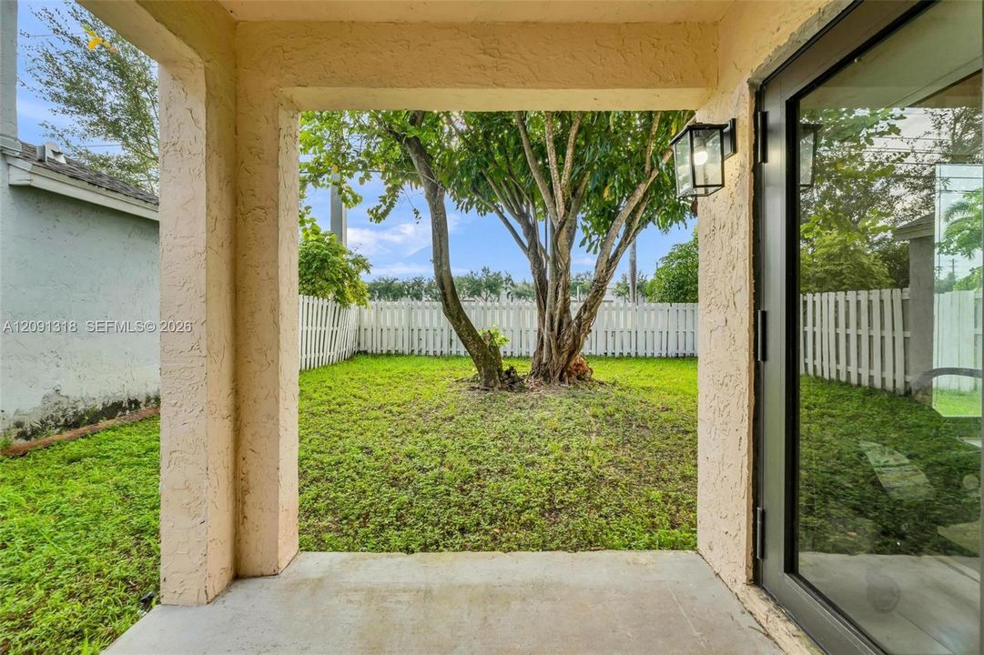 En Venta: $635,000 (3 camas, 2 baños, 2127 Pies cuadrados)