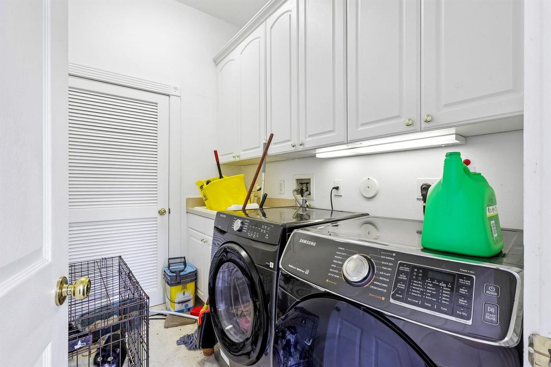 25-web-or-mls-NW 84th Ave-S1609-025