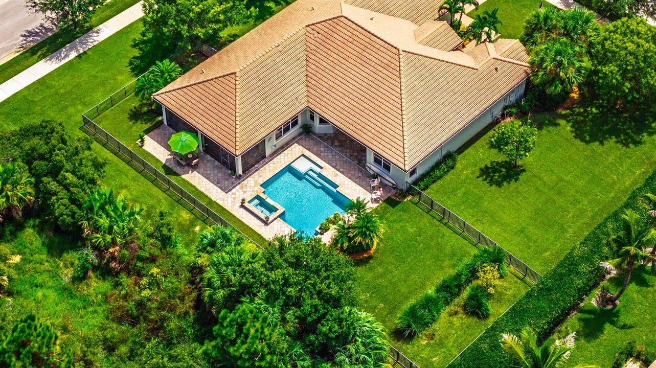 7656 SE Ravissant Drive-MLS-7