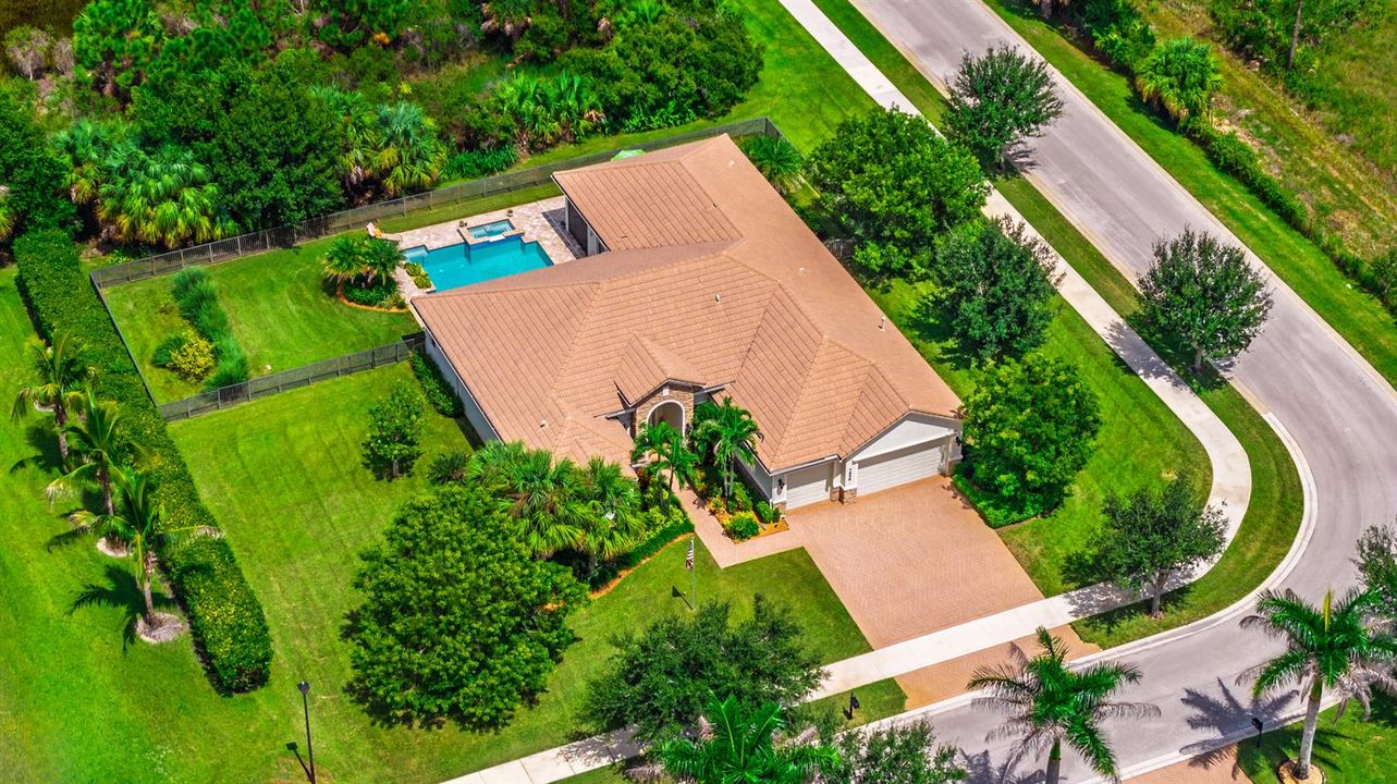 7656 SE Ravissant Drive-MLS-4