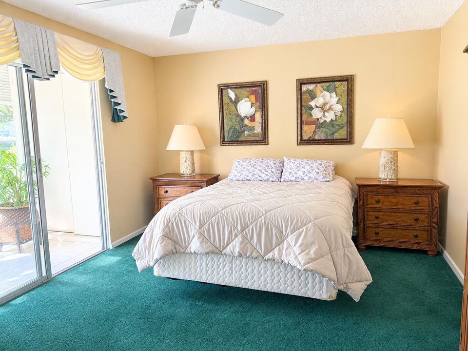 Queen Bed