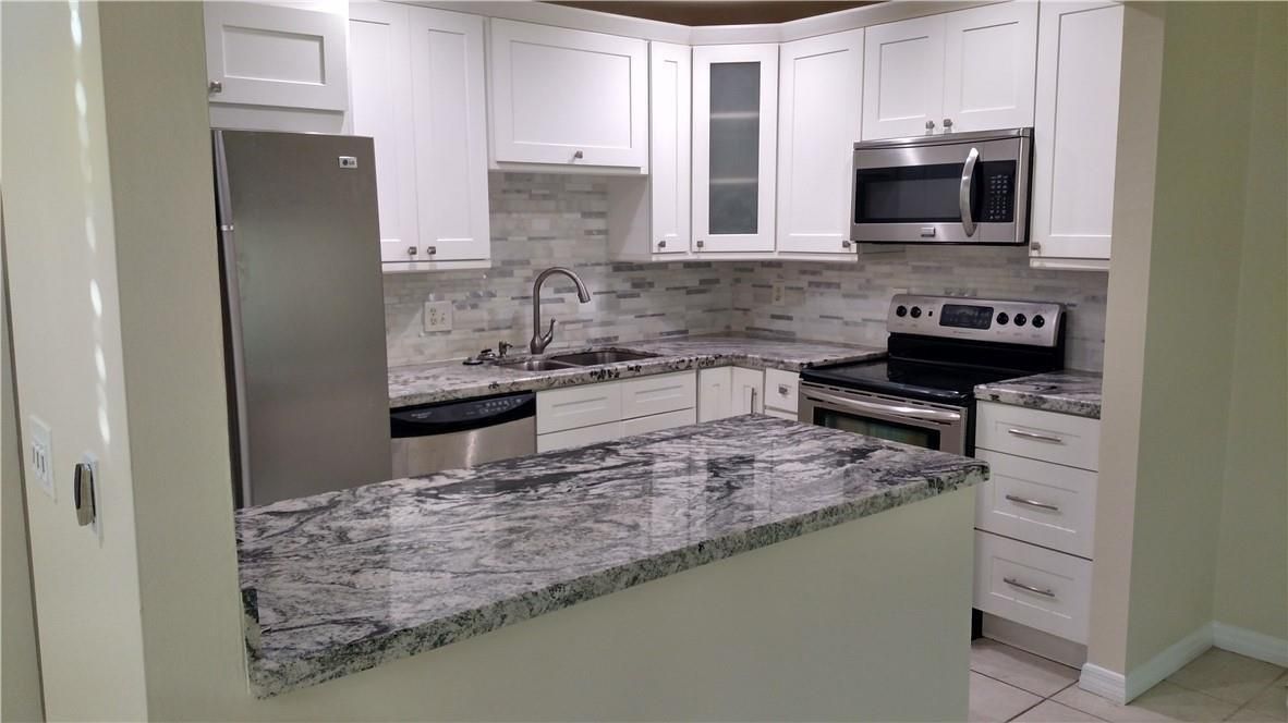 Newly Renovated Kitchen