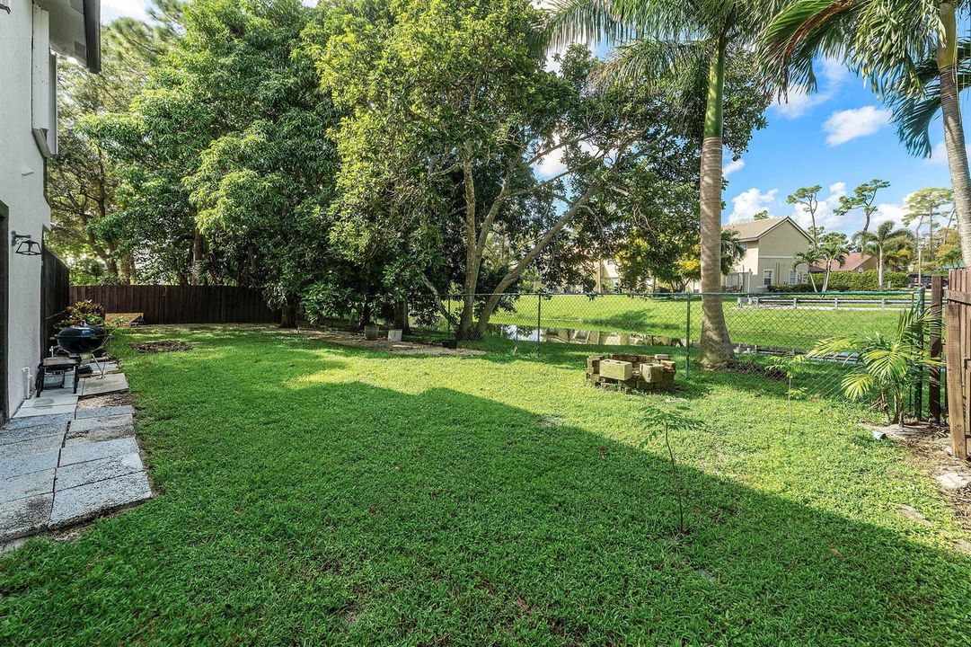 051-13645ExoticaLane-Wellington-FL-33414