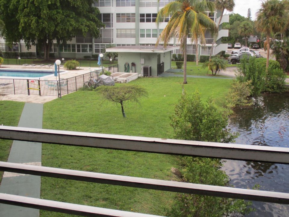 E207 VIEW 2