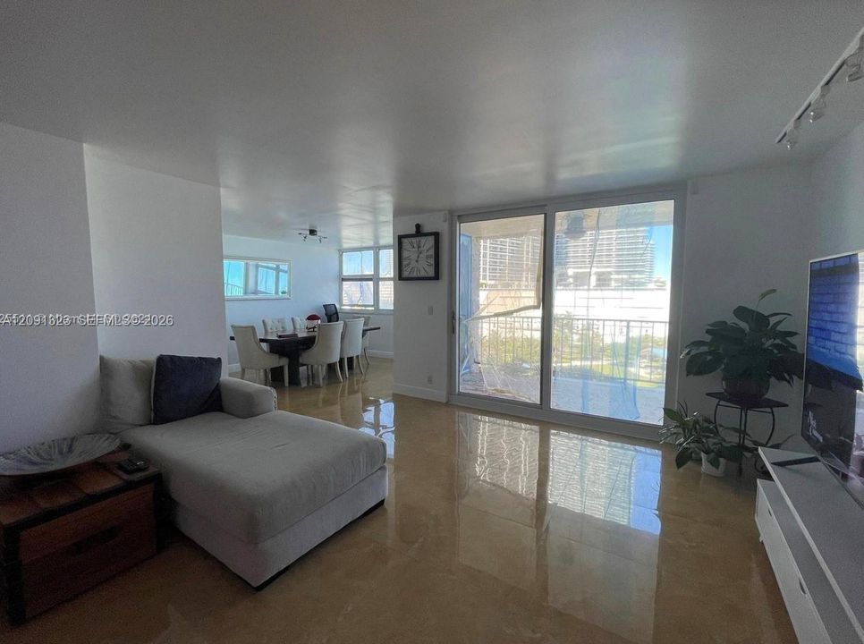 En Renta: $3,300 (2 camas, 2 baños, 1440 Pies cuadrados)