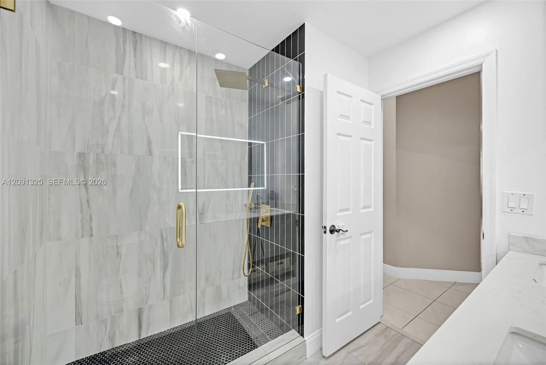 For Sale: $950,000 (4 beds, 2 baths, 2470 Square Feet)