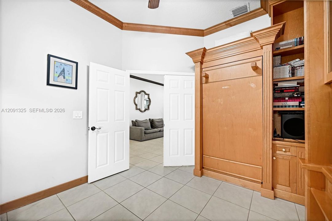 For Sale: $950,000 (4 beds, 2 baths, 2470 Square Feet)
