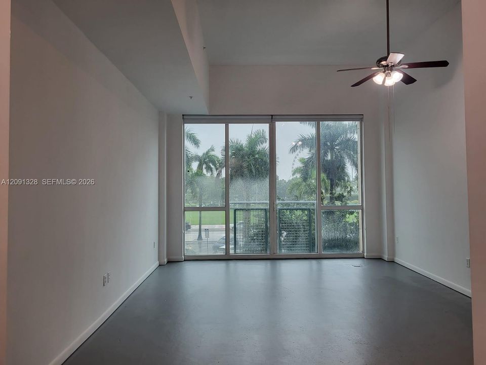 For Sale: $240,000 (0 beds, 1 baths, 506 Square Feet)