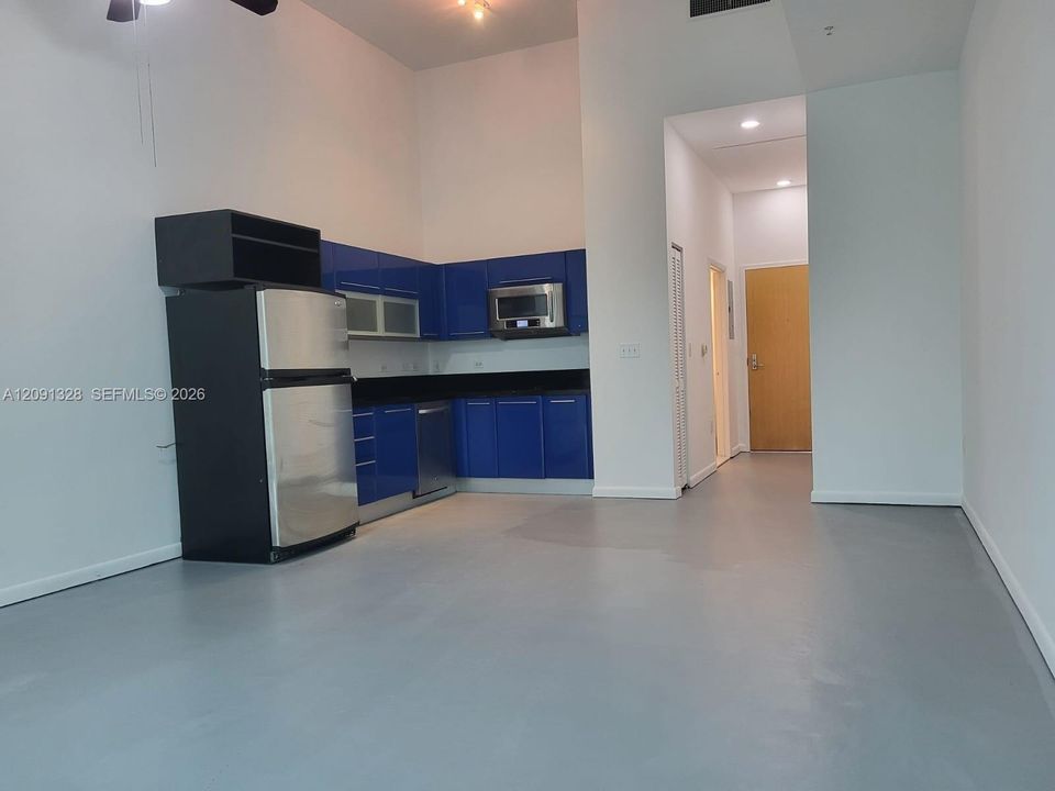 For Sale: $240,000 (0 beds, 1 baths, 506 Square Feet)