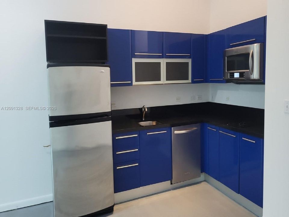 For Sale: $240,000 (0 beds, 1 baths, 506 Square Feet)