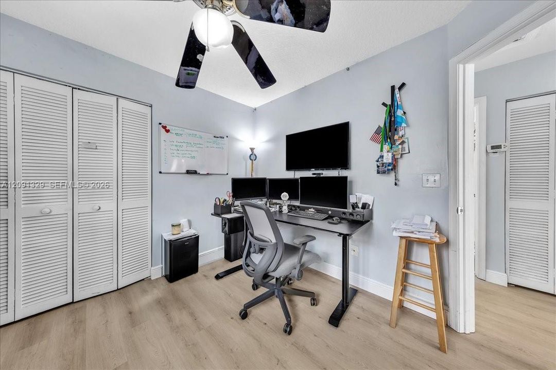 For Sale: $450,000 (4 beds, 2 baths, 1541 Square Feet)