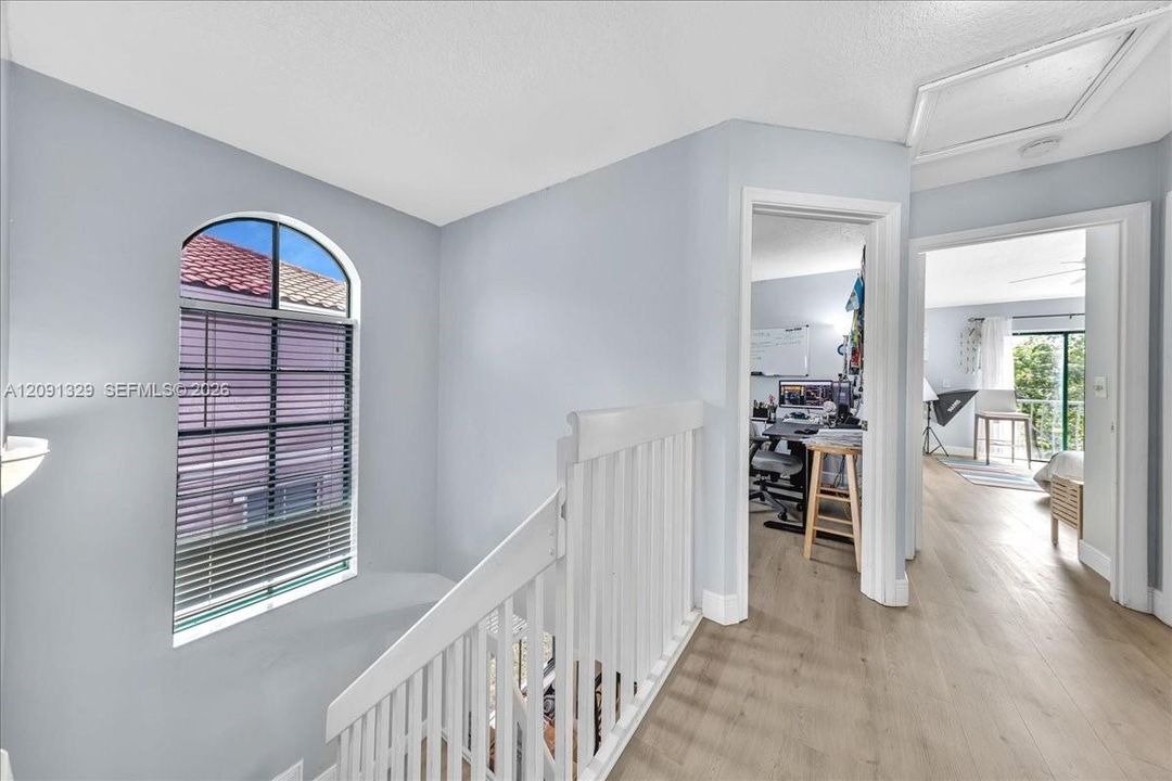 For Sale: $450,000 (4 beds, 2 baths, 1541 Square Feet)