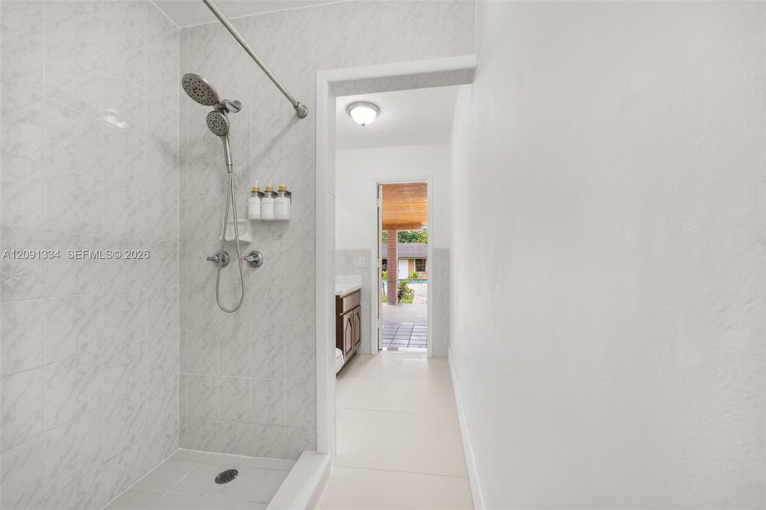 For Sale: $1,495,000 (4 beds, 4 baths, 4238 Square Feet)