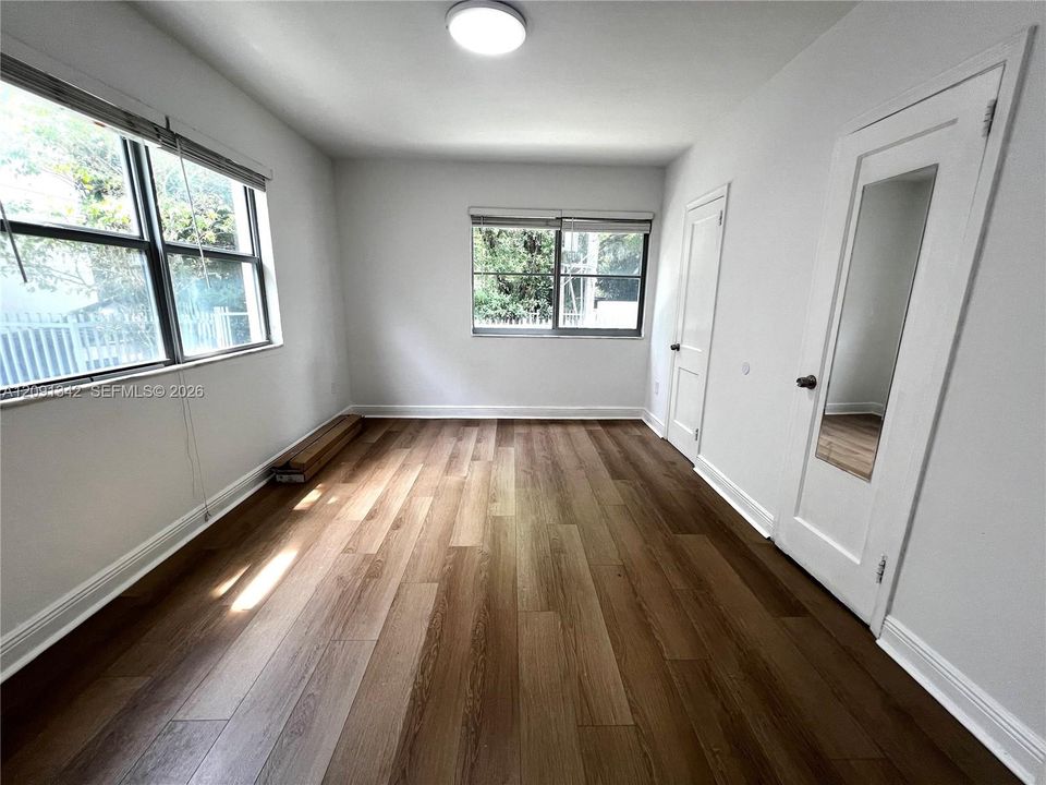 В аренду: $2,200 (1 спален, 1 ванн, 650 Квадратных фут)