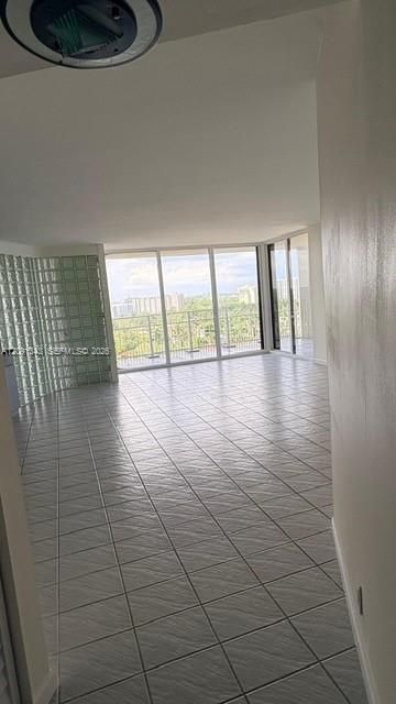 For Rent: $3,700 (2 beds, 2 baths, 1268 Square Feet)