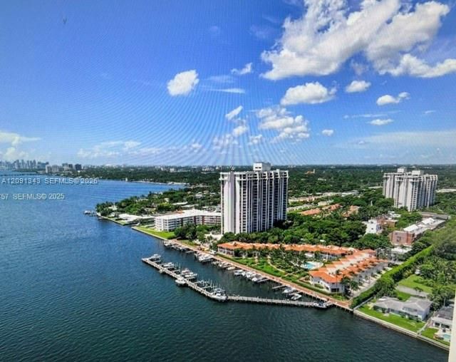 For Rent: $3,700 (2 beds, 2 baths, 1268 Square Feet)