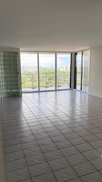 For Rent: $3,700 (2 beds, 2 baths, 1268 Square Feet)
