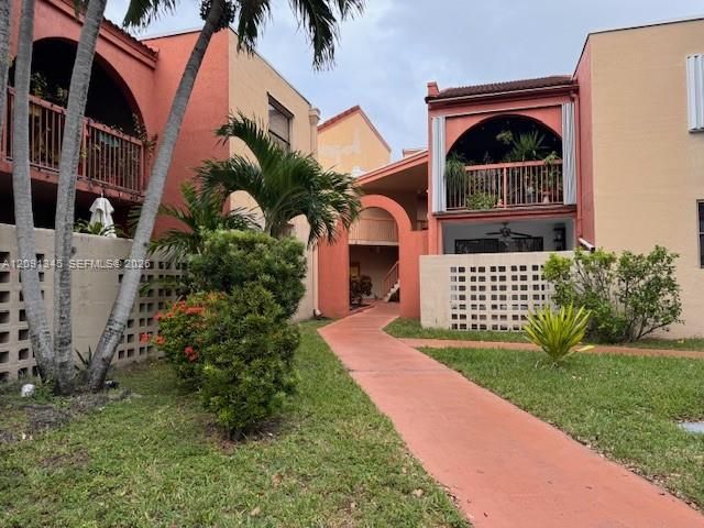 For Rent: $2,450 (2 beds, 2 baths, 1000 Square Feet)