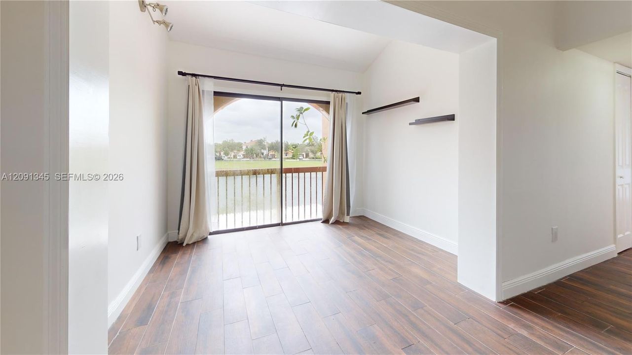 For Rent: $2,450 (2 beds, 2 baths, 1000 Square Feet)