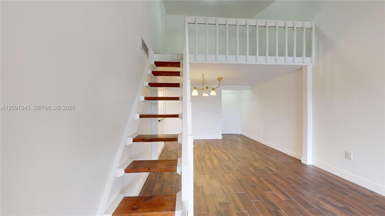For Rent: $2,450 (2 beds, 2 baths, 1000 Square Feet)