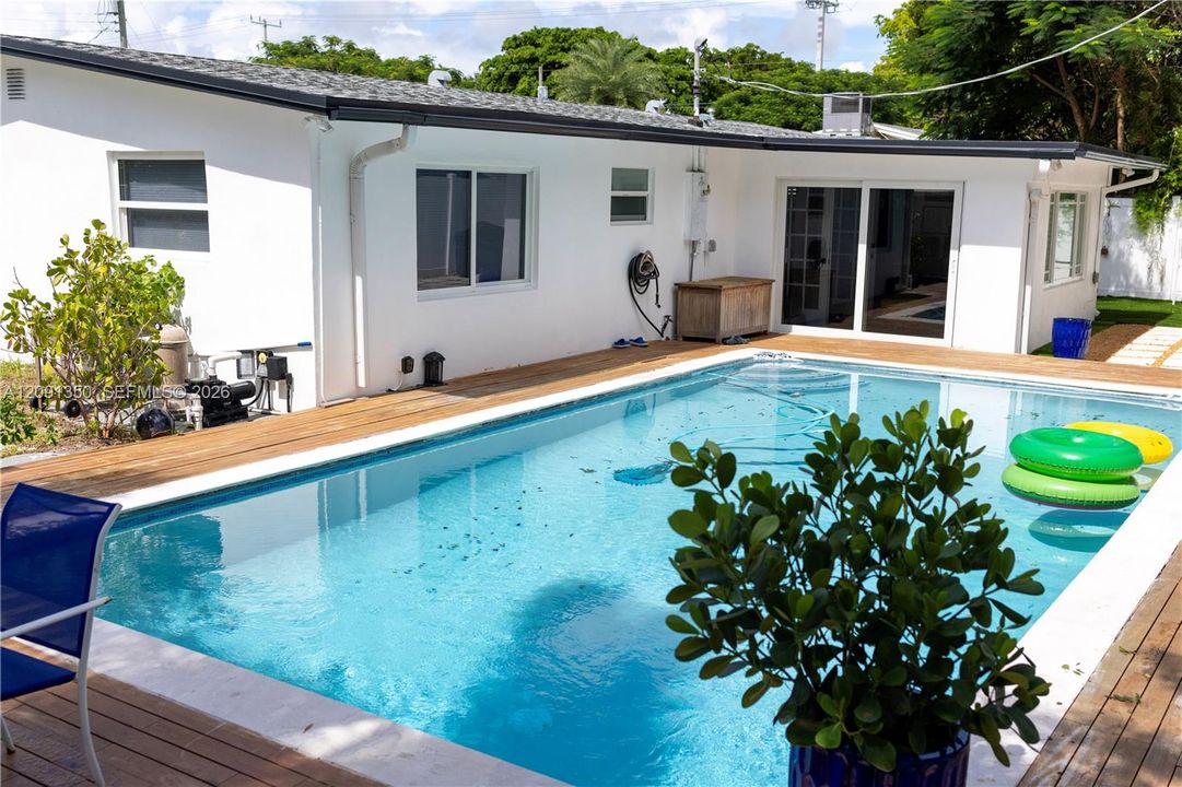 For Sale: $649,900 (3 beds, 2 baths, 0 Square Feet)