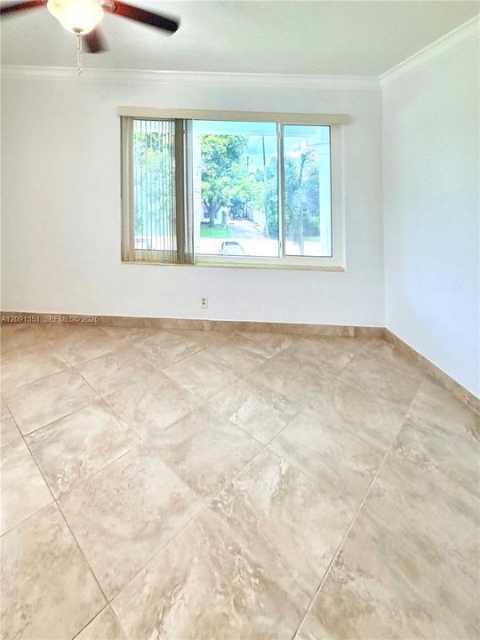 For Rent: $2,700 (2 beds, 1 baths, 1080 Square Feet)
