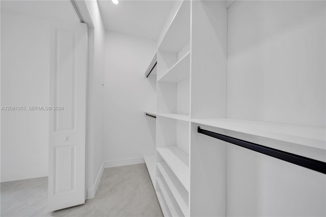 На продажу: $355,000 (3 спален, 2 ванн, 0 Квадратных фут)
