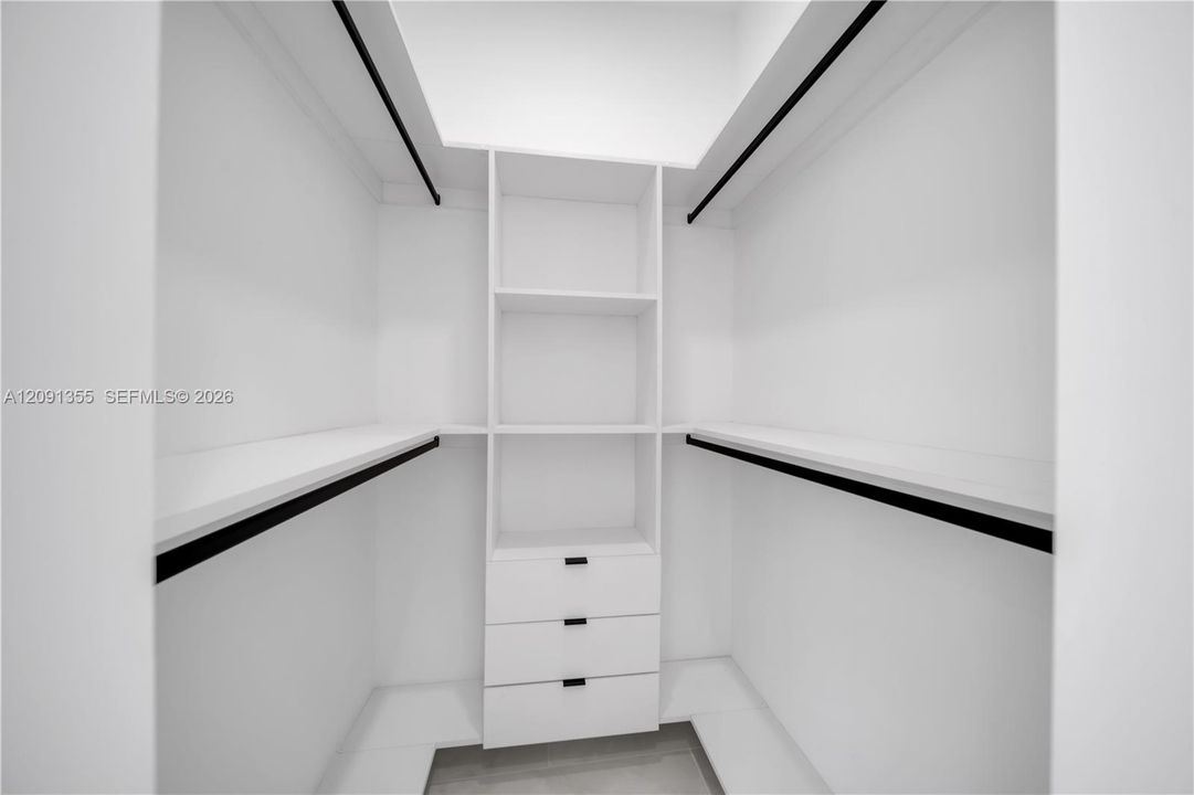 На продажу: $355,000 (3 спален, 2 ванн, 0 Квадратных фут)