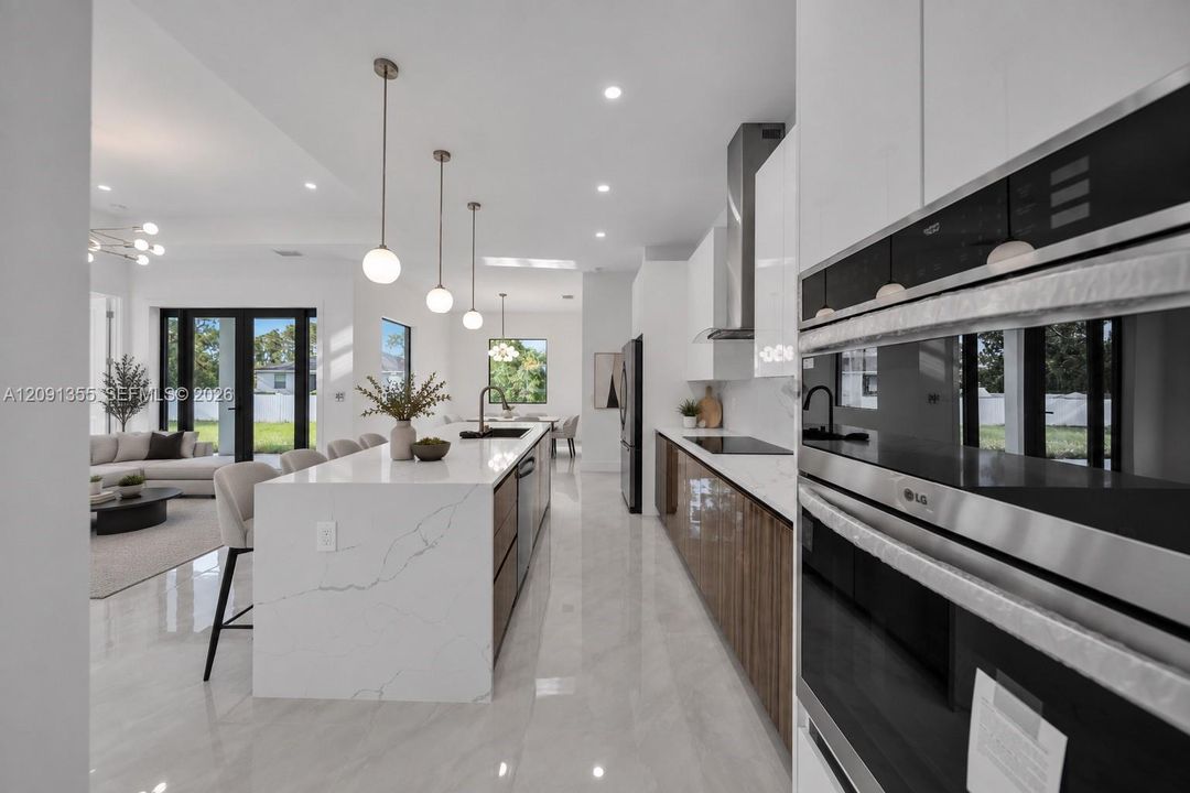 На продажу: $355,000 (3 спален, 2 ванн, 0 Квадратных фут)