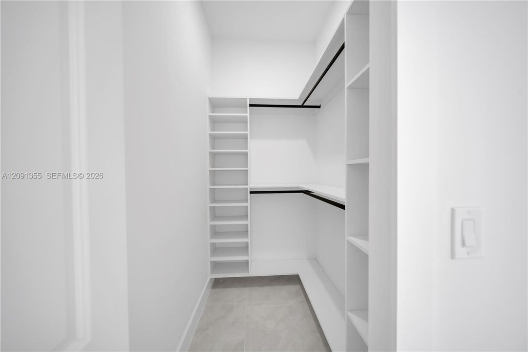 На продажу: $355,000 (3 спален, 2 ванн, 0 Квадратных фут)