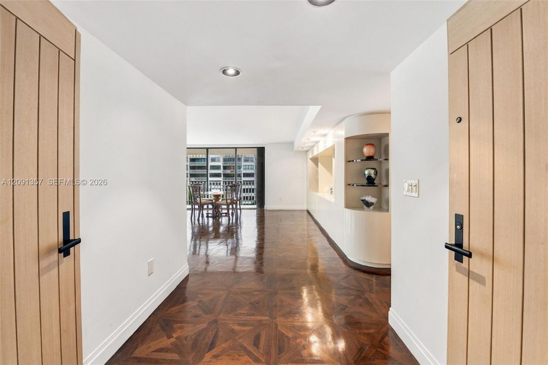 En Venta: $2,327,000 (3 camas, 2 baños, 2614 Pies cuadrados)