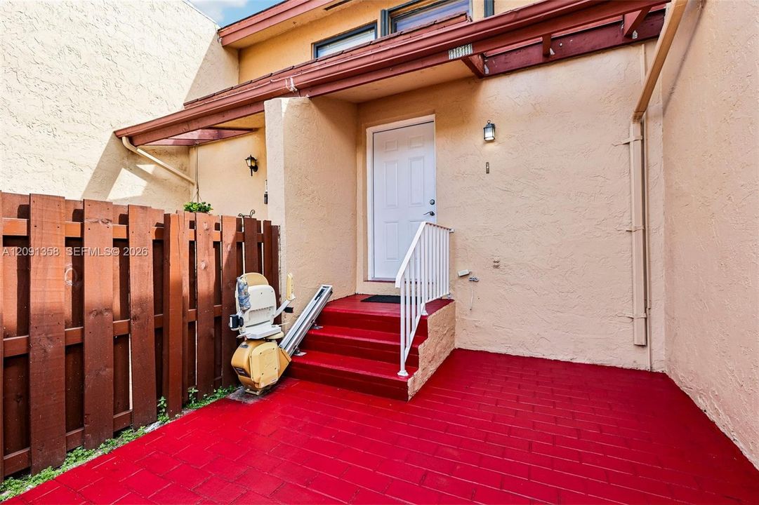For Sale: $340,000 (3 beds, 2 baths, 1130 Square Feet)