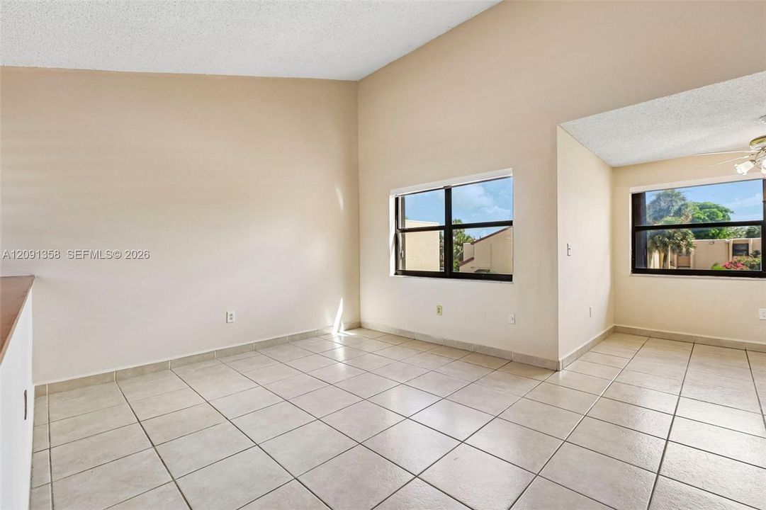 For Sale: $340,000 (3 beds, 2 baths, 1130 Square Feet)