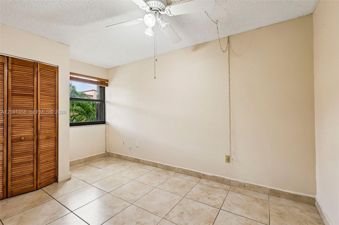 For Sale: $340,000 (3 beds, 2 baths, 1130 Square Feet)
