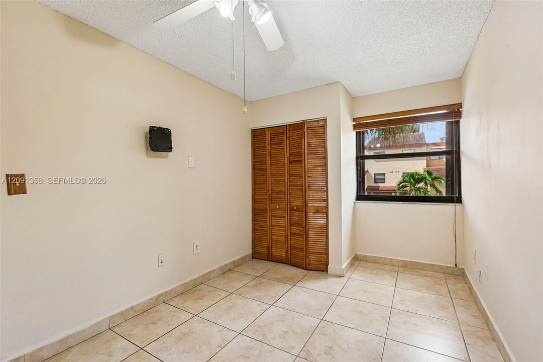 For Sale: $340,000 (3 beds, 2 baths, 1130 Square Feet)